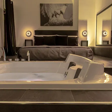 Suite 115 - Luxury Rooms Capoterra Extérieur photo