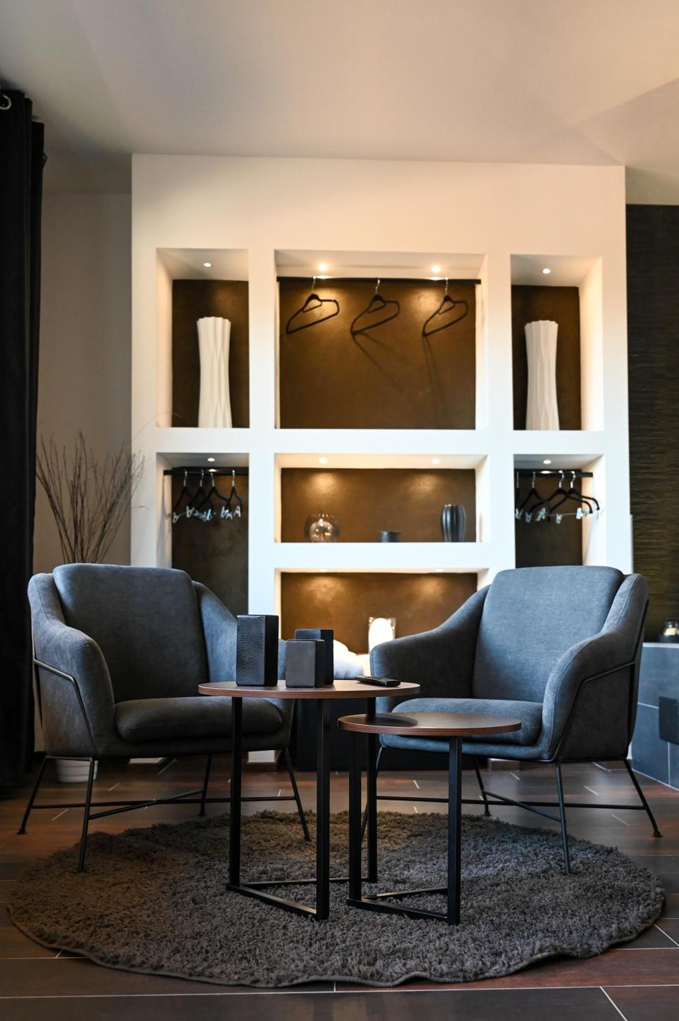 115 - Luxury Apartment *